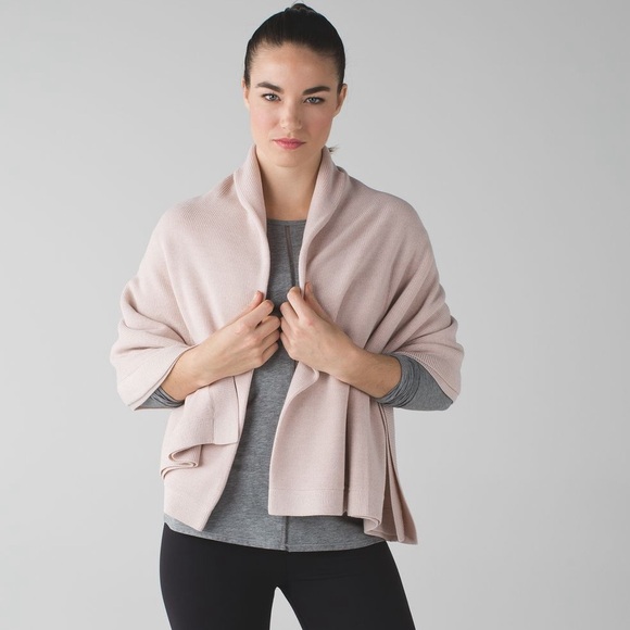 Lululemon Divinity Scarf - Picture 13 of 16